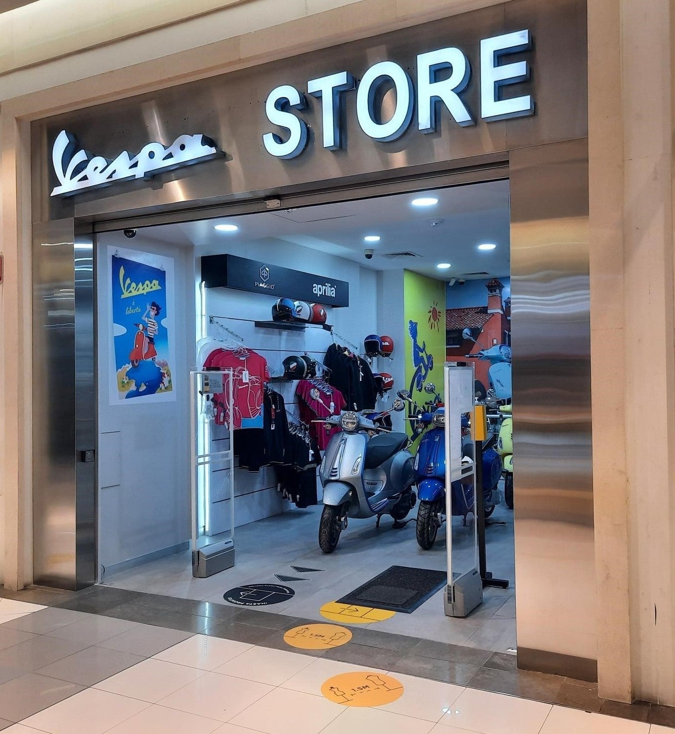 Vespa store sale